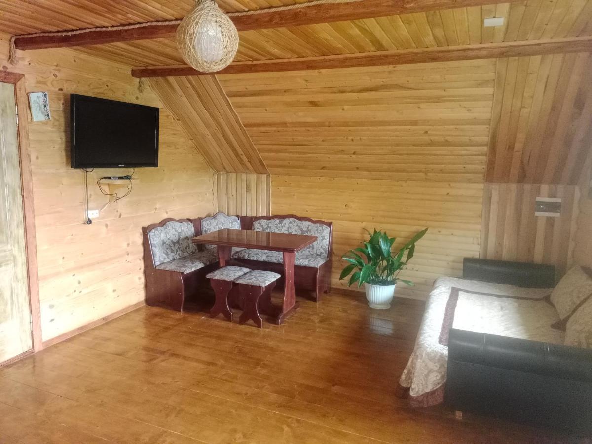 Під Горою Sheshory Exterior foto